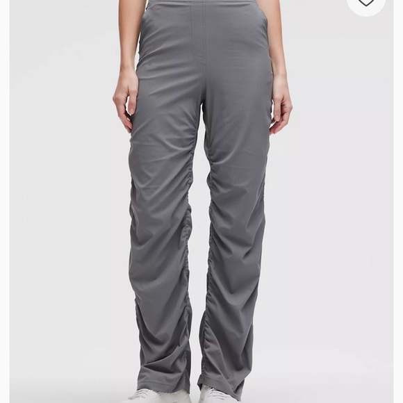 Lululemon Dance Studio Slim-Fit High-Rise Flared Pant
Size: XXXS - Picture 2 of 11